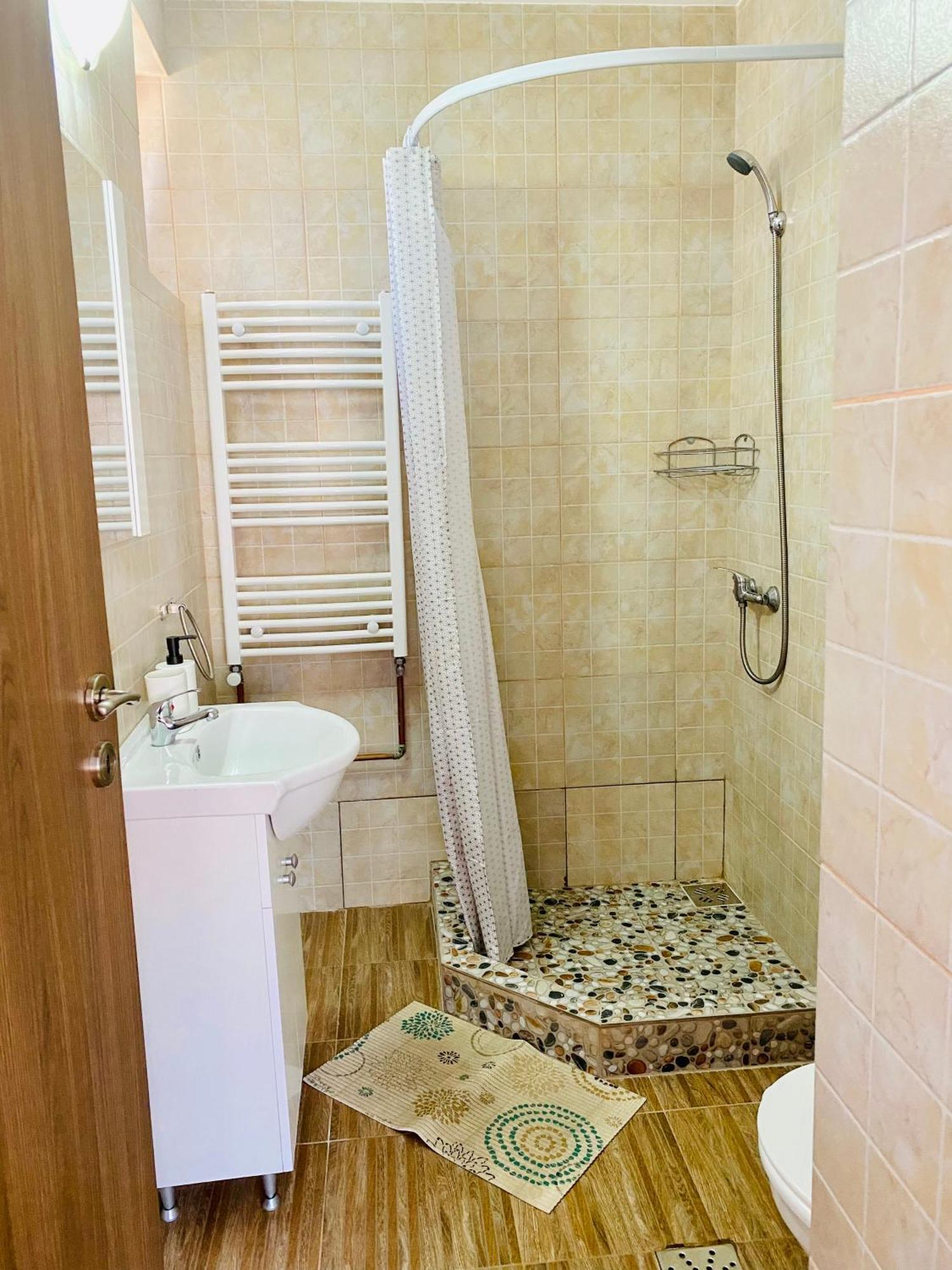 Casa Victoria Hotel Cartisoara Ngoại thất bức ảnh